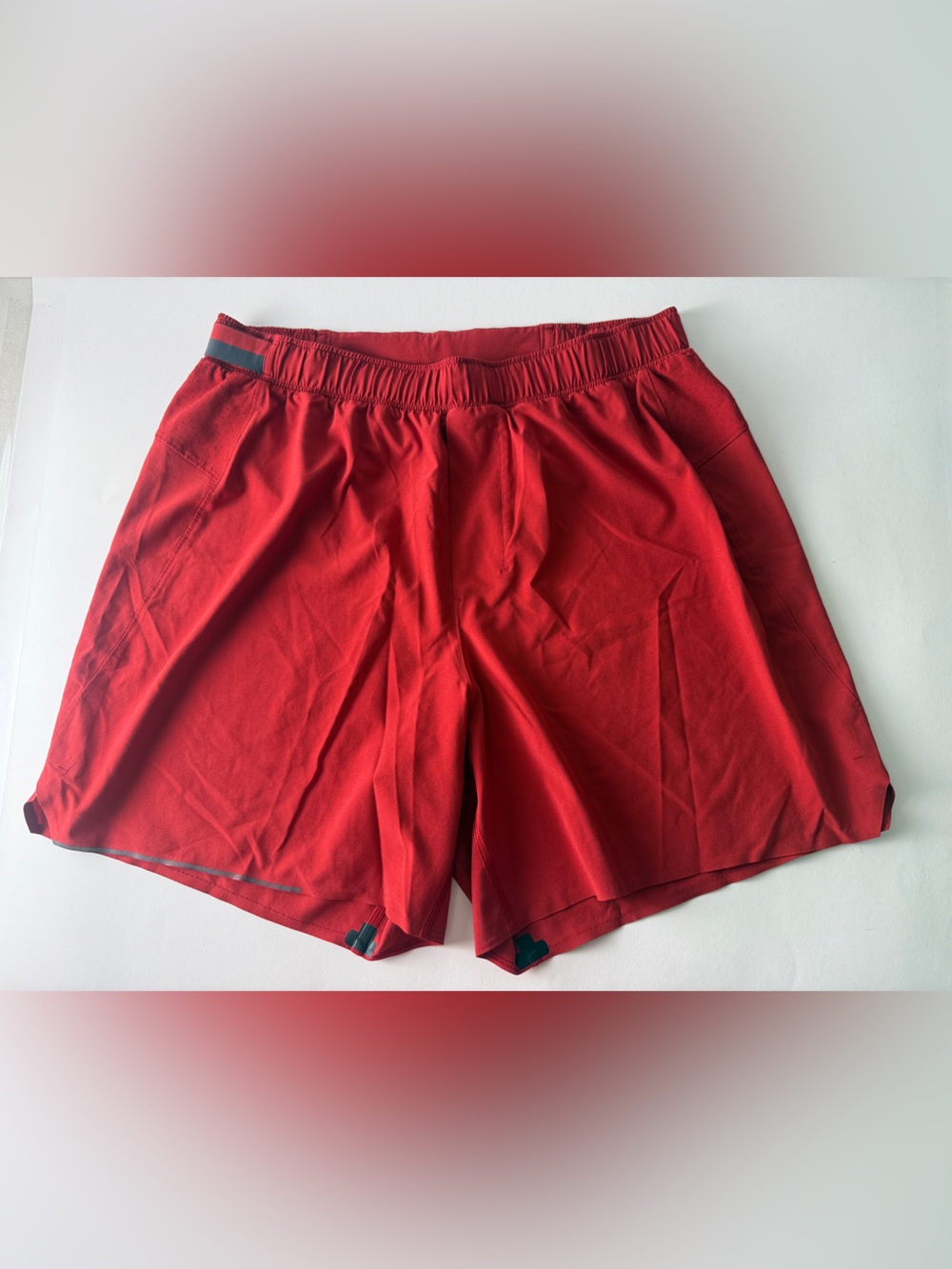 Lululemon Red Athletic Running Shorts Size Medium Drawstring Media Pocket EUC